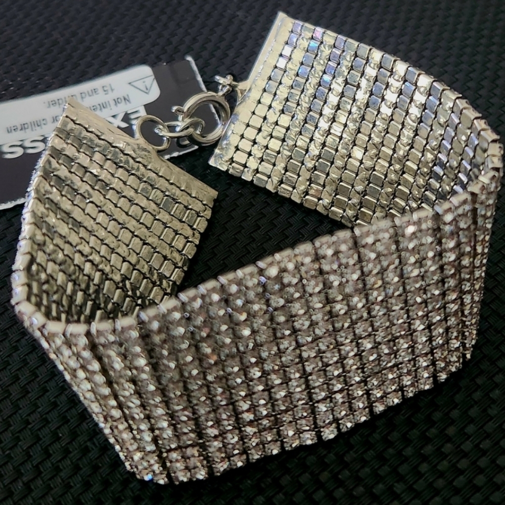EXPRESS RHINESTONE BRACELET